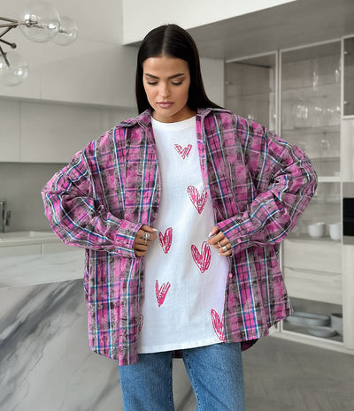 Camisa Suelta Estilo Retro con Detalles Desgastados - Image 12
