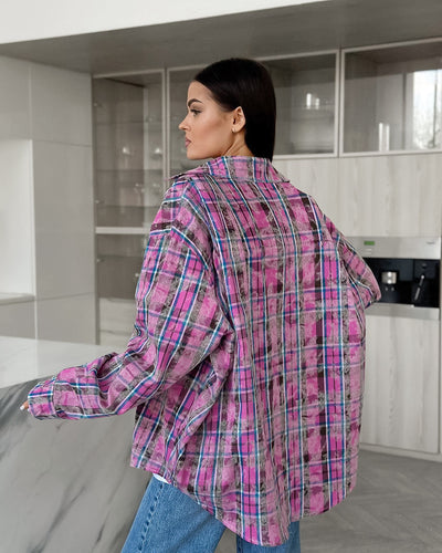 Camisa Suelta Estilo Retro con Detalles Desgastados - Image 13