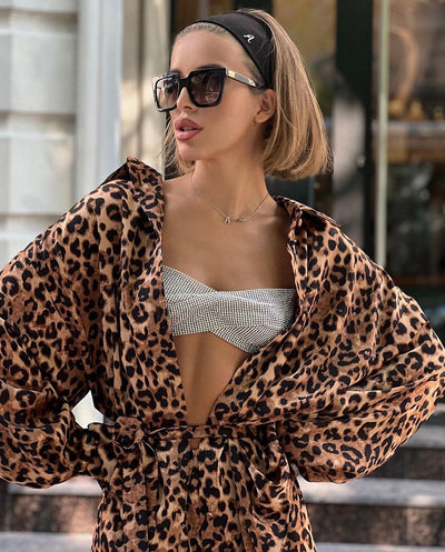 Conjunto Leopardo Elegante: Blusa Manga Larga y Pantalón Coordinado - Image 8