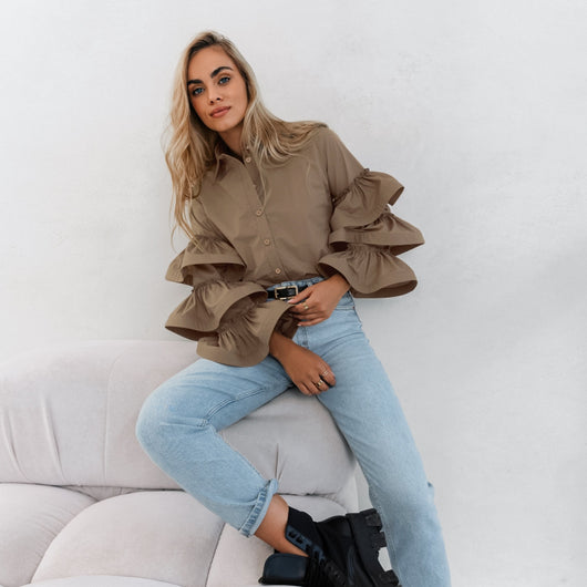 Blusa de Algodón Estilo Francés con Cuello Volante - Image 9