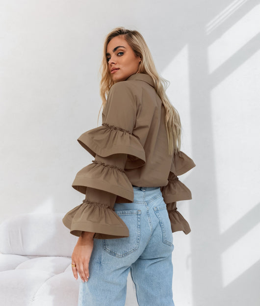 Blusa de Algodón Estilo Francés con Cuello Volante - Image 13