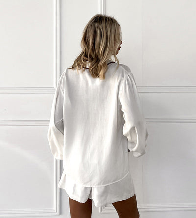 Conjunto de Blusa y Shorts de Algodón Blanco con Detalles en Contraste - Image 9