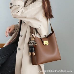 Bolsa Mensajera de Cuero Genuino con Gran Capacidad - Image 43