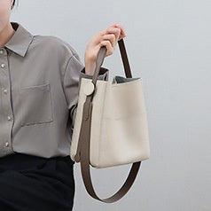 Bolsa Mensajera de Cuero Genuino con Gran Capacidad - Image 67