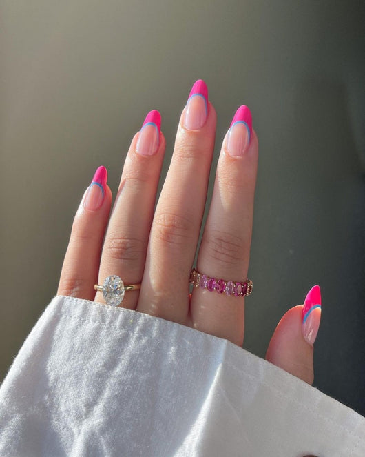 Manicura Francesa de Almendra con Acabado Profesional - Image 8