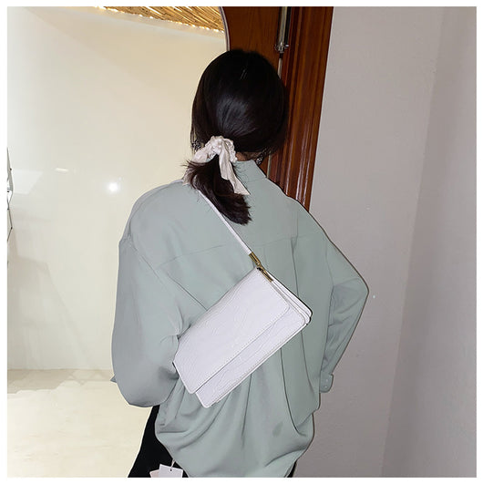 Bolso Axilar de Lujo para Mujer - Diseño Trendy de Alto Nivel - Image 23