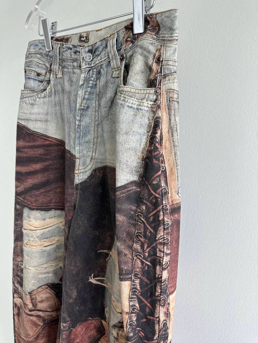 Pantalón Denim Ancho Vintage con Costuras Teñidas y Detalles Rotos - Image 19
