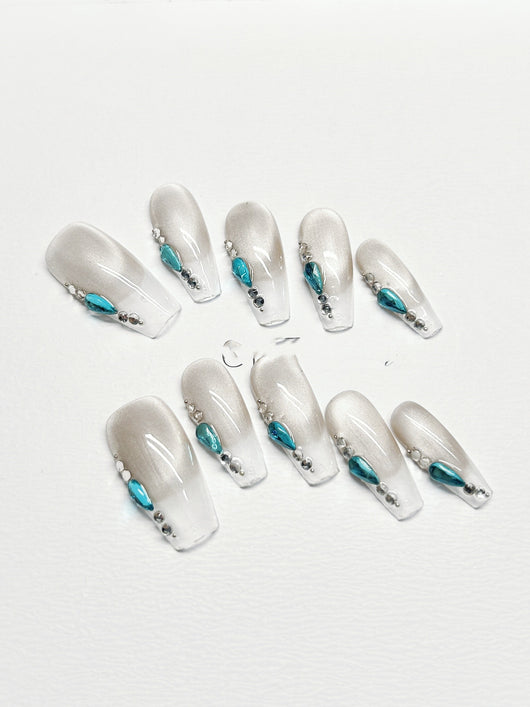 Uñas Postizas Medianas Personalidad Blanca - Image 9