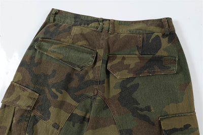 Shorts Punk Holgados con Múltiples Bolsillos y Detalles Rotos - Image 30
