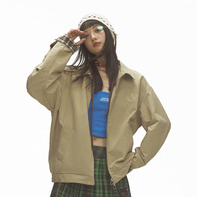 Gabardina Suelta Estilo Americano Unisex para Hombre y Mujer - Image 9