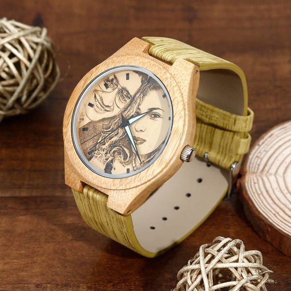 Reloj de Bambú Personalizado para Mujer con Correa de Cuero 40mm
