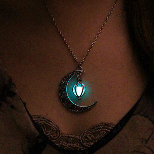 Collar Luminoso de Calabaza en Forma de Corazón con Luna Hueca