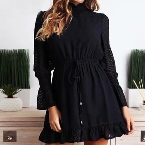 Vestido de Encaje Negro Elegante con Rayas Transparentes - Manga Larga para Otoño e Invierno