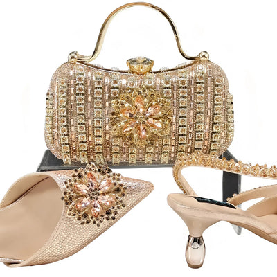 Conjunto de Zapatos y Bolso para Mujer con Cadena de Cristales y Broche Floral - Image 5