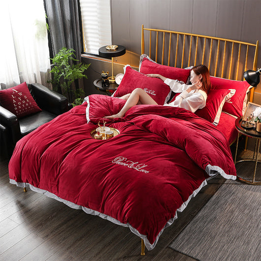 Juego de Cama Cuatro Piezas Terciopelo Cristal con Bordado - Image 21