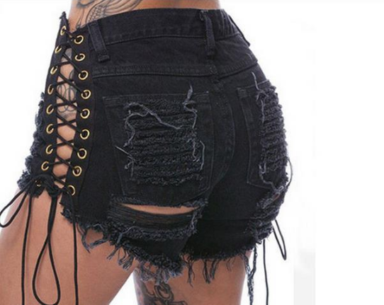 Shorts Desgarrados con Cordones Estilo Graveyard