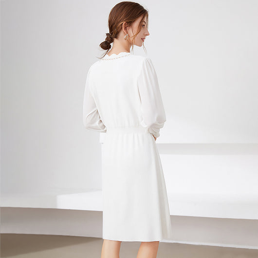 Falda Midi Elegante en Chifón con Escote V - Image 3