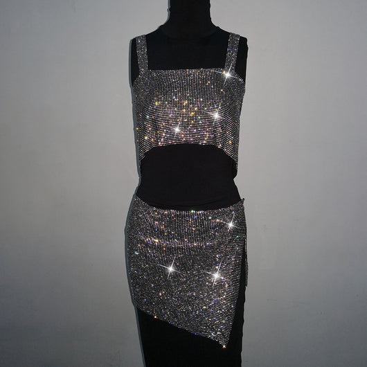 Vestido Elegante con Espalda Abierta y Detalle Metálico - Image 6