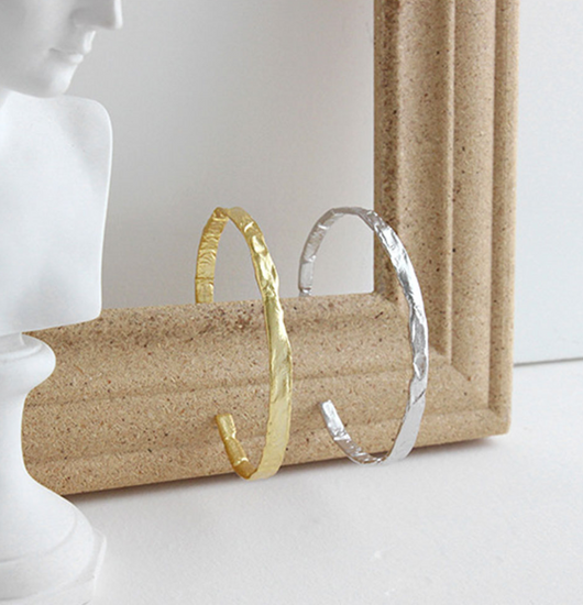 Pulsera de Oro Laminado con Diseño Irregular - Image 2