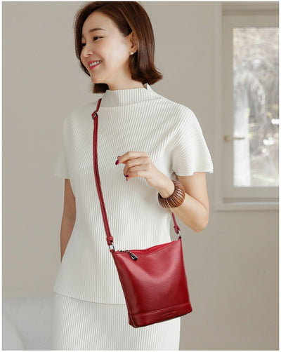 Bolso Crossbody de Cuero Premium para Mamá - Espacioso y Elegante - Image 24