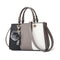Bolso Crossbody Patchwork con Detalles de Pelotitas - Bolsa Mensajero Elegante para Mujer