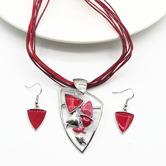 Conjunto de Collar y Aretes Triangulares con Efecto Goteo - Image 8