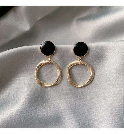 Aretes de Aro Blanco Pequeño - Diseño Minimalista Elegante - Image 3