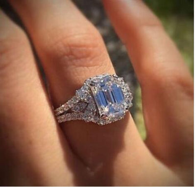 Anillo de Compromiso con Circonita Corte Princesa para Mujer - Image 3