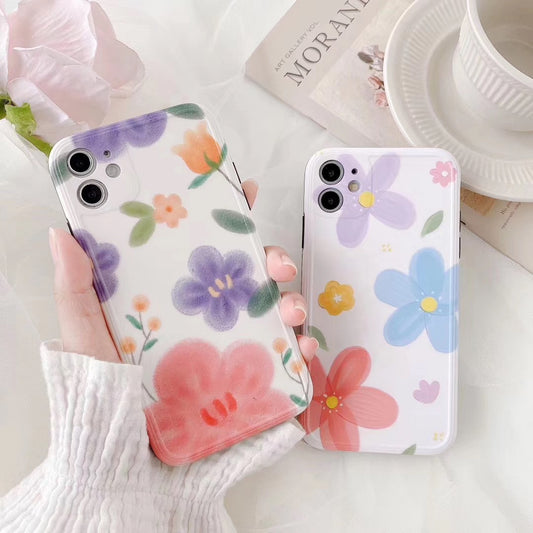 Funda para celular con diseño de flores y bordes elegantes