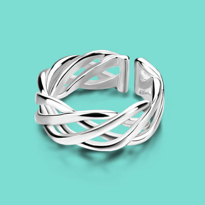 Anillo Trenzado Plateado con Tejido Entrelazado - Image 6
