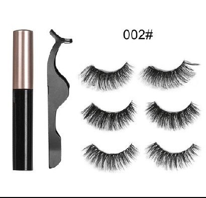 Delineador Magnético con Pestañas Postizas