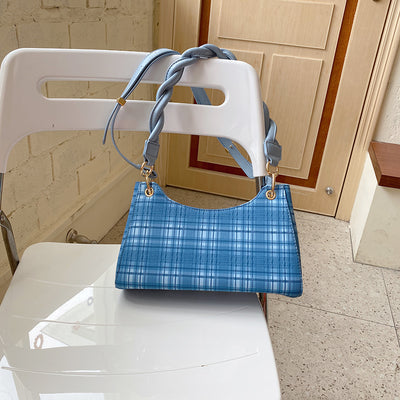 Bolsa Baguette Tejida con Asa al Hombro - Diseño Moderno y Funcional - Image 8