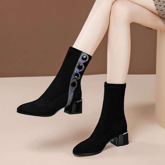 Botas Tobilleras de Tacón Alto con Punta Afilada y Detalles en Strass - Image 2