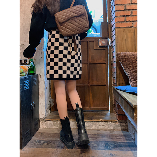 Falda Tejida Cintura Alta Ajustada Línea A para Primavera y Otoño - Image 6