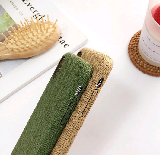 Funda iPhone Protectora Minimalista - Diseño Liso y Suave para Todos los Modelos - Image 4