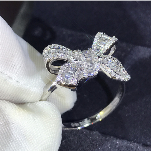 Anillo de Diamante Simulado con Moño - Joya de Lujo y Elegancia para Novia - Image 6