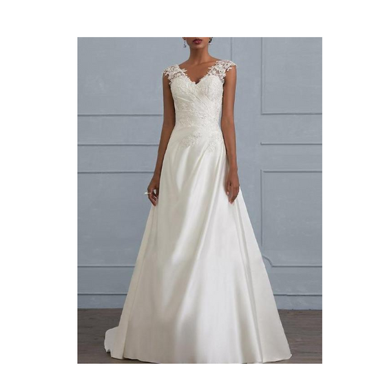 Vestido de Encaje Blanco Elegante Talla Grande - Espalda Descubierta para Bodas y Eventos - Image 3