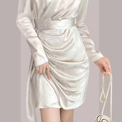 Falda Larga Elegante con Manga Larga Ajustada - Image 9