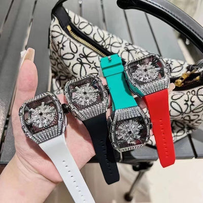 Reloj de Lujo para Mujer con Diamantes Hueco y Correa de Silicona