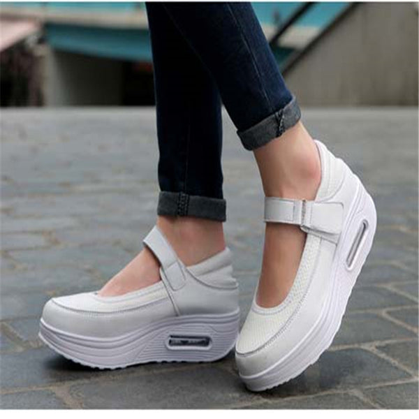 Zapatos de plataforma con suela suave y cómoda