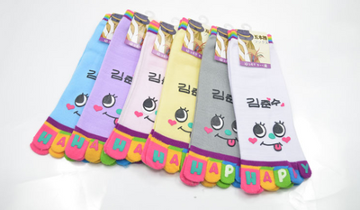 Calcetines Cortos de Algodón con Dedos Separados para Mujer - Diseño Cartoon Adorable - Image 2