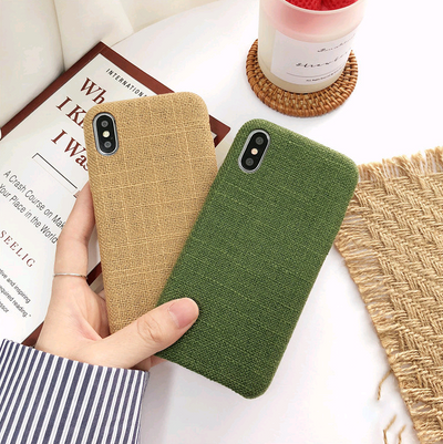 Funda iPhone Protectora Minimalista - Diseño Liso y Suave para Todos los Modelos - Image 3