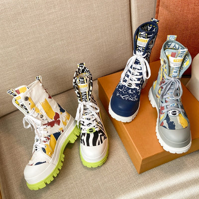 Botas de Lona con Estilo Graffiti - Image 3