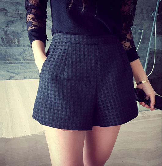 Shorts Cintura Alta Ancha Elegante - Image 3