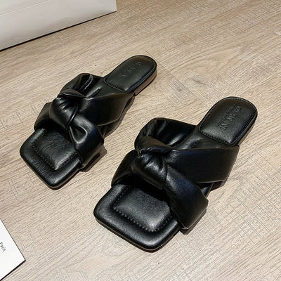 Pantuflas Retorcidas de Moda - Image 7