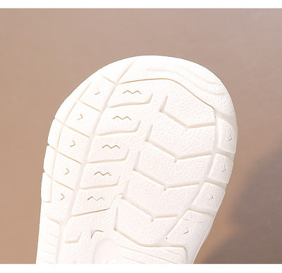 Sandalias para Bebé con Osito Bordado, Suela Suave y Antideslizante - Image 3