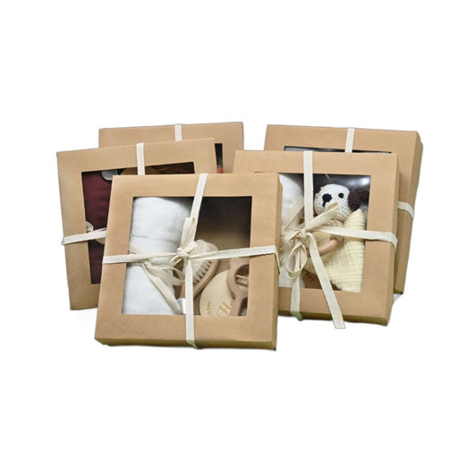 Set de Regalo Recién Nacido: Sonajero de Madera Tejido a Crochet - Image 4