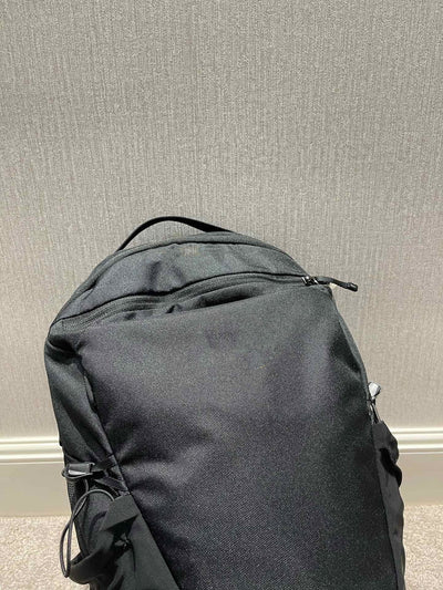 Mochila de Montaña y Senderismo Portátil para Viajes y Commute - Image 6