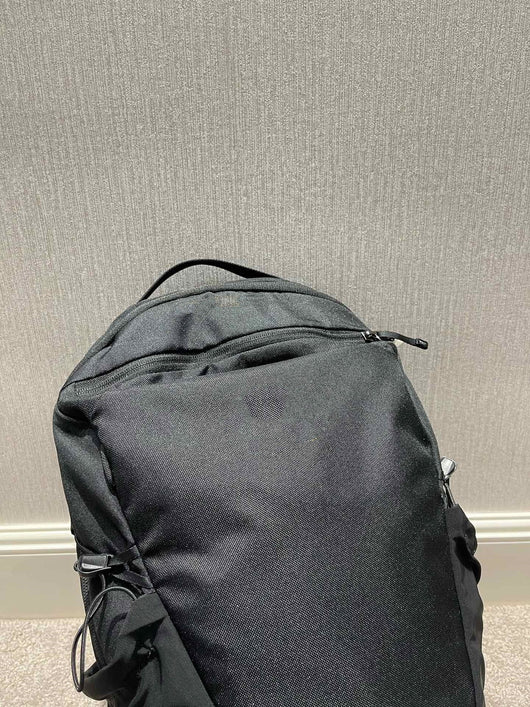 Mochila de Montaña y Senderismo Portátil para Viajes y Commute - Image 6