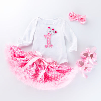 Conjunto Profesional de Falda y Blusa a Lunares - Image 16